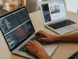 Orang yang Menggunakan Komputer Disebut Brainware