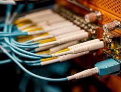 Pengertian Fiber Optik: Fungsi, Keunggulan, dan Jenisnya