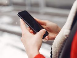 Cara Mengatasi HP Ngehang Supaya Kembali Berfungsi Normal