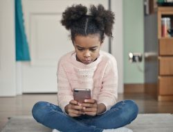 Smartphone yang Aman untuk Anak, Murah dan Lancar Digunakan